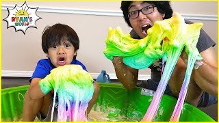 Ryan Pretend Play Making DIY Satisfying Slime with Daddy [upl. by Nyrehtac]