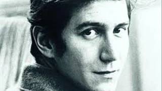 Phil Ochs quotI Aint Marchin Anymorequot amp quotChords of Famequot from the Amchitka concert 1970 [upl. by Brear]