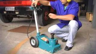 HydroPneumatic Short Trolley Jack Bovenau [upl. by Pogah756]