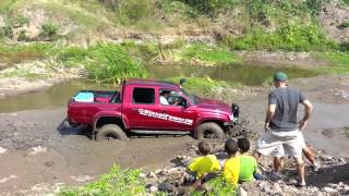 2004 Toyota Hilux 1KZ  Mudding in Jamaica [upl. by Aenahs]