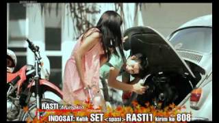 Rasti  quotMungkinquot Official Video Clip [upl. by Kassi883]