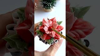 How to pipe a pink poinsettia💖 buttercreamflowers poinsettia buttercreamcupcakes [upl. by Doownyl]