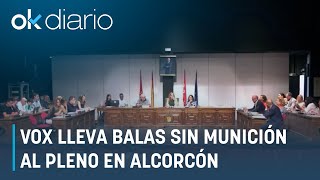 Bronca en Alcorcón Vox lleva unas balas sin munición para defender a la Policía y el PSOE se esca [upl. by Ytineres745]