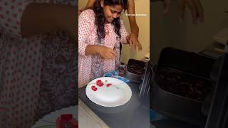 ஒரு வழியா Brownie அழகா பண்ணிட்டேன்🤣❤️🤩✨🥳minivlog tamilshorts food [upl. by Adamson721]