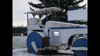 Oldtimer Straßenwalze DW Verdichter classic Car VEB Baumaschinen Gatersleben [upl. by Huebner]