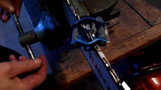 Ostrenje lanca motorne testere Chainsaw chain sharpening [upl. by Nwahsav]