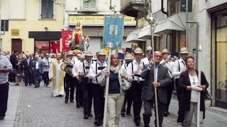 Processione con la Madonna della Luce a Casale Monferrato 12092015 [upl. by Nirrac]