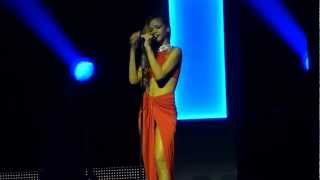 Rihanna  quotLoveeeeeee Songquot Live in Philly 31413 [upl. by Bilow]