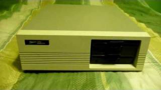 Zenith Z100 Series PC Clone Model ZF15242 [upl. by Loeb376]