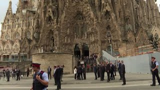 Attacco Barcellona ricordo delle vittime alla Sagrada Familia [upl. by Frangos]