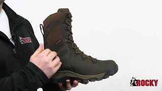 Top 10 Hiking Boots for the Winter Season of 20212022 Waterproof and Insulated Models [upl. by Eikram]