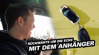 Fahrschule Lindemann  Mit dem Anhänger rückwärts um die Ecke fahren [upl. by Gerge]