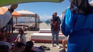 Protesta al Twiga concessioni scadute quotTutte le spiagge sono liberequot [upl. by Relyuc886]