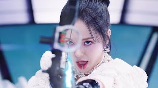 what is dahyun doing in everglows pirate mv [upl. by Diandre]