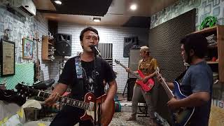 KOKEN BAND  LEPASKAN DIRIKU COVER J ROCK [upl. by Yrtneg]