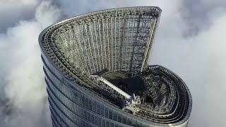 Inside China’s 117 Floor Super Tower Designed to Survive Earthquakes [upl. by Niawat316]