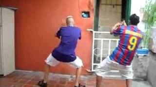 Turros bailando mas piola 20 Wachiturros [upl. by Agarhs]