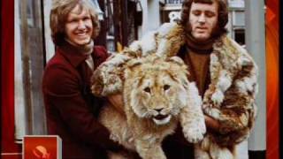 Christian the Lion  Second interview with John Rendall and Ace Bourke [upl. by Leinto881]