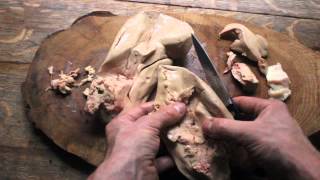 Cleaning a whole lobe of foie gras [upl. by Natsirc]