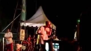 Cosculluela Le Tira A Arcangel EN DIRECTO [upl. by Ingeberg661]