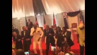 President Obama dancing to Sauti Sols quotSura Yakoquot in Kenya [upl. by Letnuahs]