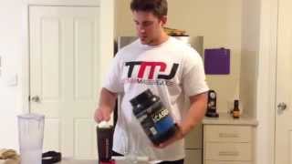 How to Mix Smooth Clump Free Casein Protein Powder Before Bed  MassiveJoescom 100 Gold Standard [upl. by Lenahs]