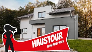 Haustour Smartes Einfamilienhaus für große Familien von Fingerhut Haus  Hausbau Helden [upl. by Dorothea979]