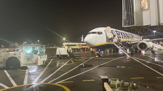 Flying Ryanair UK GRUKM Boeing 737800  Tripreport Bournemouth to Edinburgh [upl. by Reggie191]