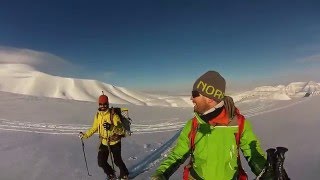 HD Arctic Skiing 78° North Lars Hiertfjellet Trollsteinen and Sarkofagen on Svalbard [upl. by Rocray251]