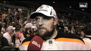 Die Boston Bruins gewinnen den Stanley Cup mit dabei der Deutsche Dennis Seidenberg [upl. by Ahtelra]