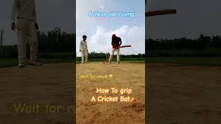 How To Grip A Cricket Bat  Batting Tricks  Yuvraj Singh [upl. by Cherlyn]