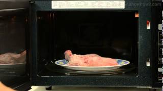 Samsung CE1041DFB Convection Microwave Oven  How To Power Defrost Chicken [upl. by Anilosi867]