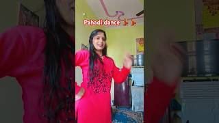 Makhmali kurti padadi dance 💃💃 pahadi kumauni trinding pahadidance gadwalidance video [upl. by Lilly]