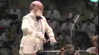 John Williams conducts Excerpts From Close Encounters Of The Third Kind [upl. by Dagny]