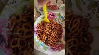 Cinnamon Sugar pretzel snack at home [upl. by Julina136]