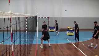 VOLEIBOL DICAS TREINO  Iniciação ataque rápido [upl. by Katuscha565]