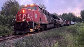 CN 450 has to lighten its load in Washago ON after running into mechanical problems [upl. by Amitarp975]