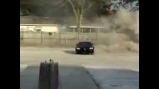 Mercedes Benz SLR McLaren doing a crazy donuts and burn out [upl. by Aivital950]