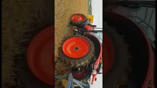 Kubota M4062 Zwischenfrucht einarbeiten2 [upl. by Sset]