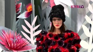 Chanel Haute Couture Frühjahr Sommer 2015 – Papierblumen und tropisches Feeling [upl. by Norean]