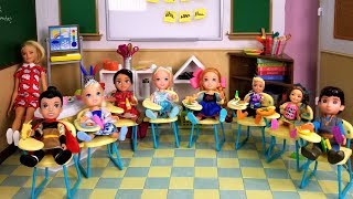 School started  Elsa and Anna toddlers  first day  new students  Barbie is teacher  classroom [upl. by Iva]