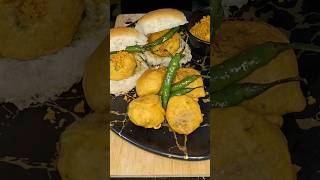 Mumbai Vada pav with green amp red chutney thezaikageneration viralshortsyoytubeshortsrecipefood [upl. by Mariette]