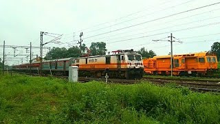 19019Dehradun Express wap7 bandraterminus dehradun rajdhanitrain indianrailway [upl. by Li]