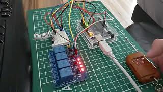 Steuern eines 4fach Relaismoduls mit dem 433MHz Funksender [upl. by Mackey]