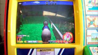 Namco Final Furlong 2 Arcade Machine in Play Crazy Horse Racing [upl. by Nylra]