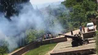 The Canon of Gianicolo Janiculum Hill Firing in Rome [upl. by Hsirrap987]