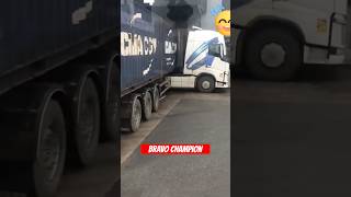 Chauffeur conteneur transport shortvideo routier shortsviral [upl. by Treblah925]