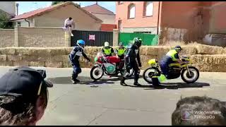 Caidas en moto Circuito urbano La Bañeza 2022 [upl. by Einahpets675]