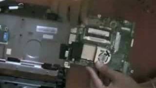 Add Ram to Acer Aspire One [upl. by Cinda186]