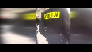 Jak typ upokorzył na ulicy dwóch policjantów [upl. by Norvil]